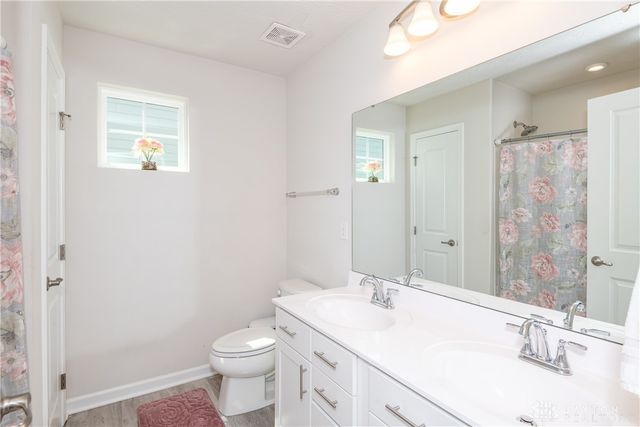 7185 Honeylocust Street, Tipp City, OH 45371