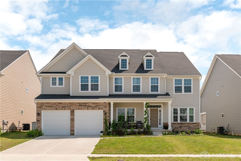 7185 Honeylocust Street, Tipp City, OH 45371