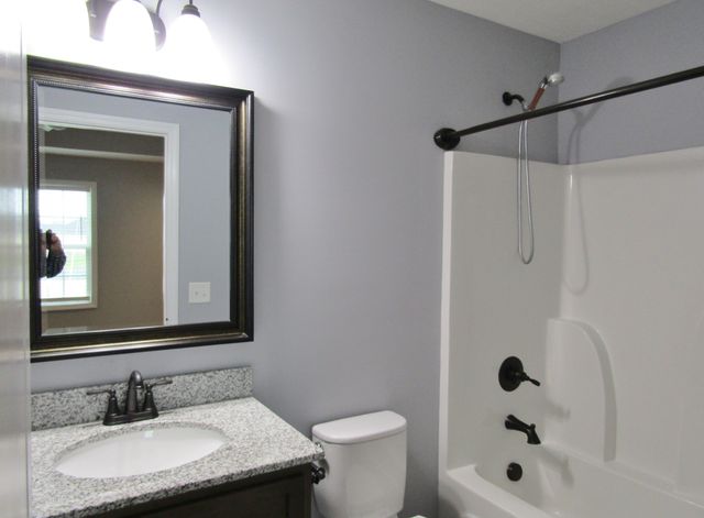 727 Ella Ct, Lewisburg, TN 37091