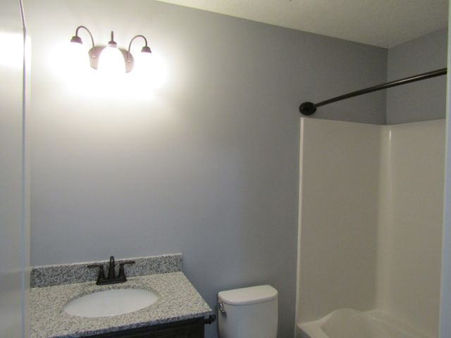 727 Ella Ct, Lewisburg, TN 37091