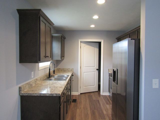 727 Ella Ct, Lewisburg, TN 37091