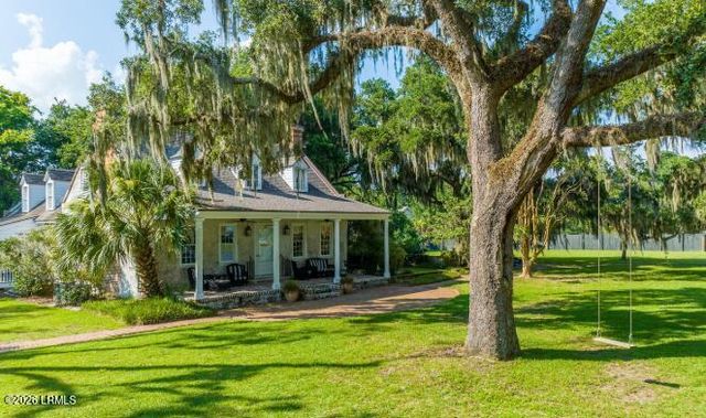 213 Sturdevant Drive, Beaufort, SC 29902