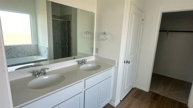 192 Rodney Boat RD, Kyle, TX 78640