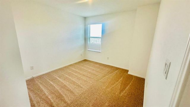 192 Rodney Boat RD, Kyle, TX 78640