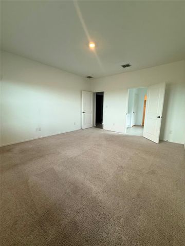 192 Rodney Boat RD, Kyle, TX 78640