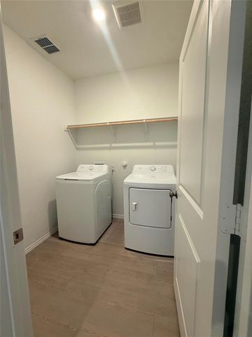 192 Rodney Boat RD, Kyle, TX 78640