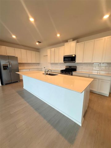 192 Rodney Boat RD, Kyle, TX 78640