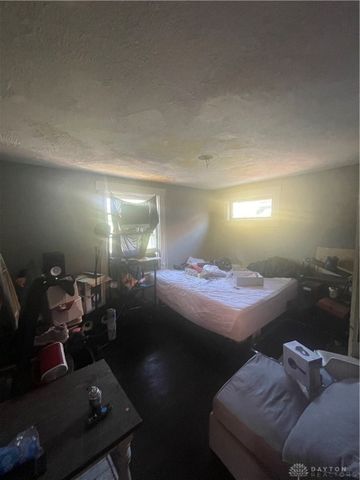 106 E Hudson Avenue, Dayton, OH 45405