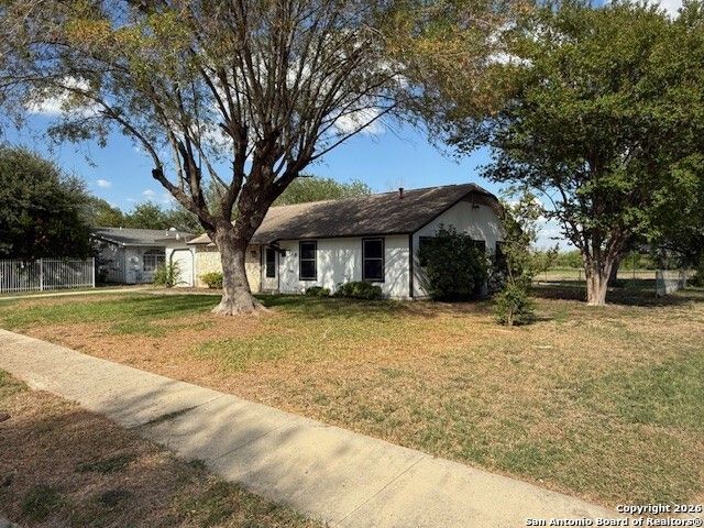 718 Singing Wind, San Antonio, TX 78227