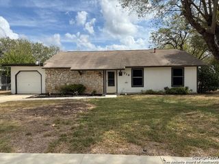 718 Singing Wind, San Antonio, TX 78227