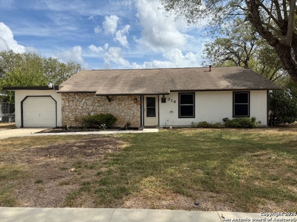 718 Singing Wind, San Antonio, TX 78227