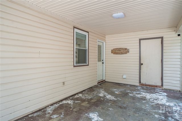 527 Red Oak Drive, Savannah, GA 31419