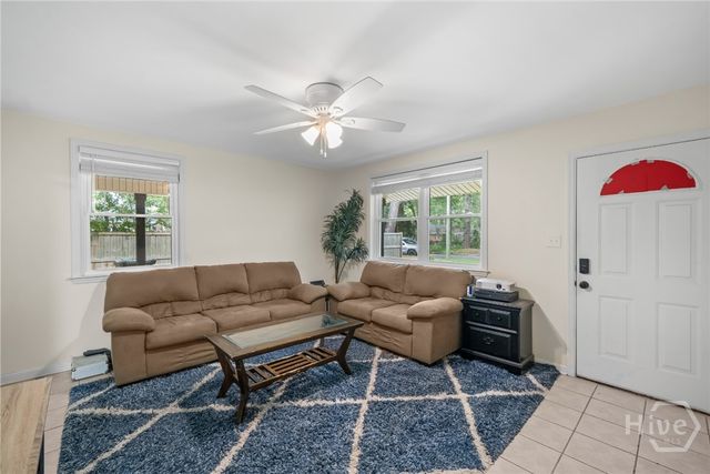 527 Red Oak Drive, Savannah, GA 31419
