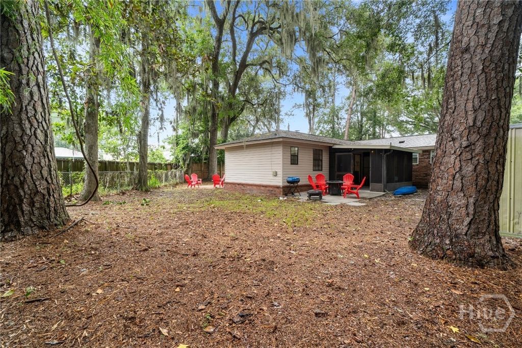 Image 43 of property listing at 527 Red Oak Drive, Savannah, GA 31419