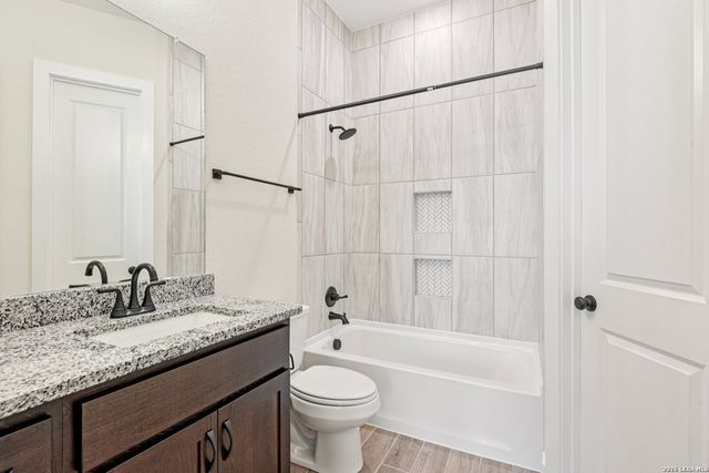 413 Sawtooth Oak, Seguin, TX 78155