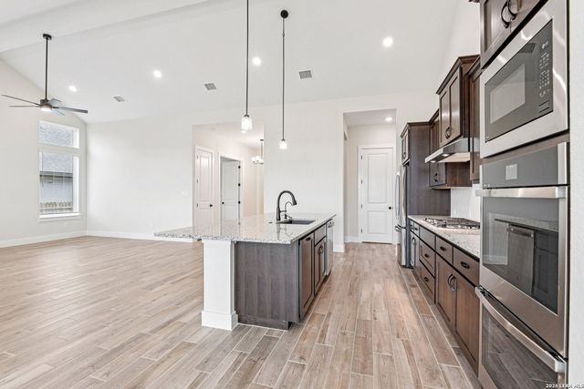 413 Sawtooth Oak, Seguin, TX 78155