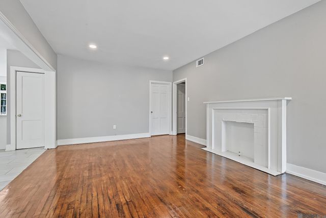 416 E State St, Baton Rouge, LA 70802