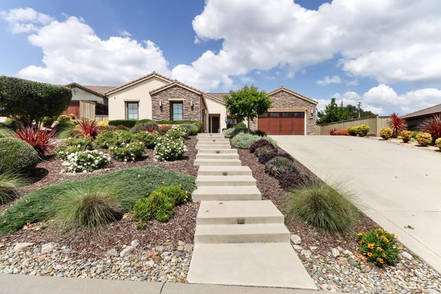 3545 Serramont Ct, Carmichael, CA 95608