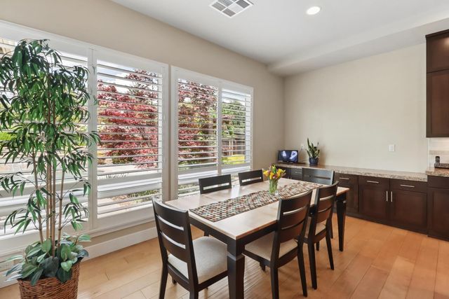3545 Serramont Ct, Carmichael, CA 95608