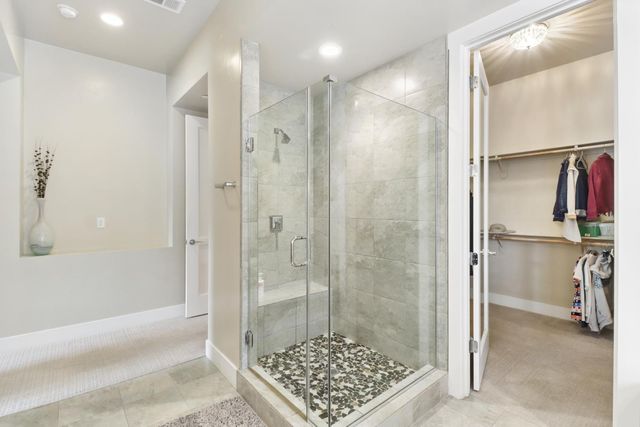 3545 Serramont Ct, Carmichael, CA 95608