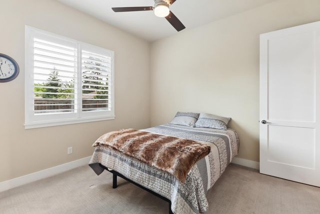 3545 Serramont Ct, Carmichael, CA 95608