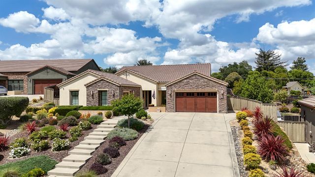 3545 Serramont Ct, Carmichael, CA 95608