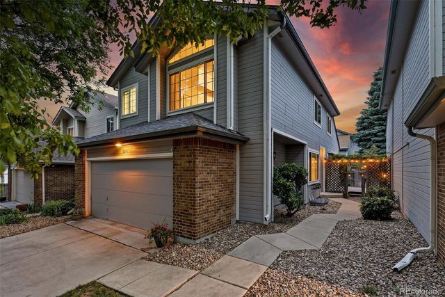 2212 S Nome Court, Aurora, CO 80014