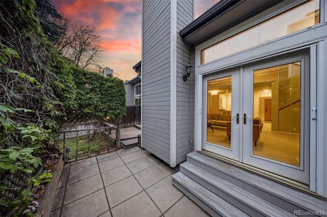 2212 S Nome Court, Aurora, CO 80014