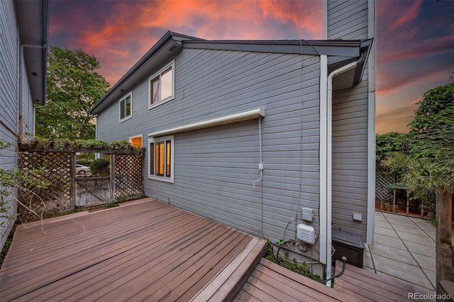 2212 S Nome Court, Aurora, CO 80014