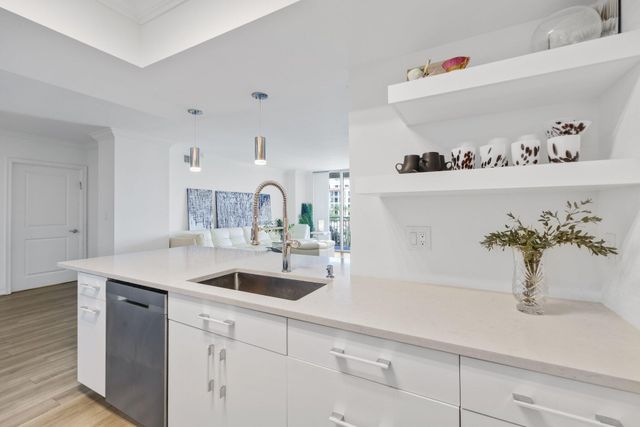 99 SE Mizner Boulevard 609, Boca Raton, FL 33432