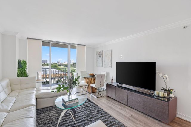 99 SE Mizner Boulevard 609, Boca Raton, FL 33432