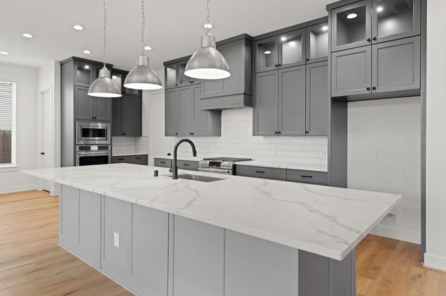 213 Sandhill Grove Trail, Waller, TX 77447