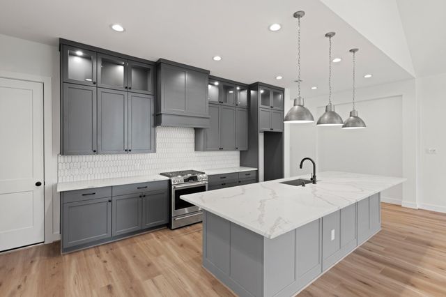 213 Sandhill Grove Trail, Waller, TX 77447