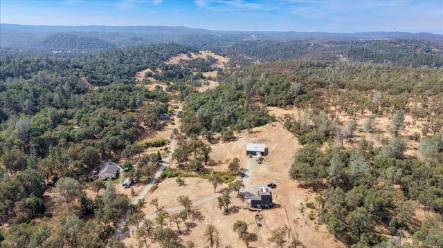 19554 Richmar Ln, Grass Valley, CA 95949
