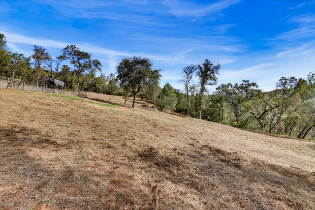 19554 Richmar Ln, Grass Valley, CA 95949