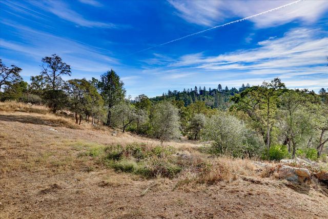 19554 Richmar Ln, Grass Valley, CA 95949