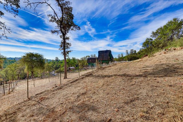 19554 Richmar Ln, Grass Valley, CA 95949