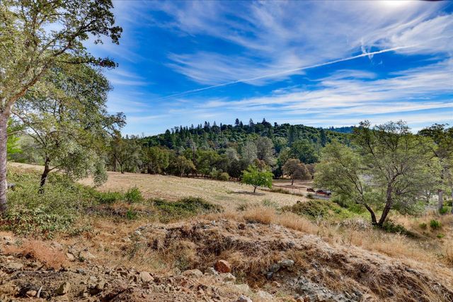 19554 Richmar Ln, Grass Valley, CA 95949