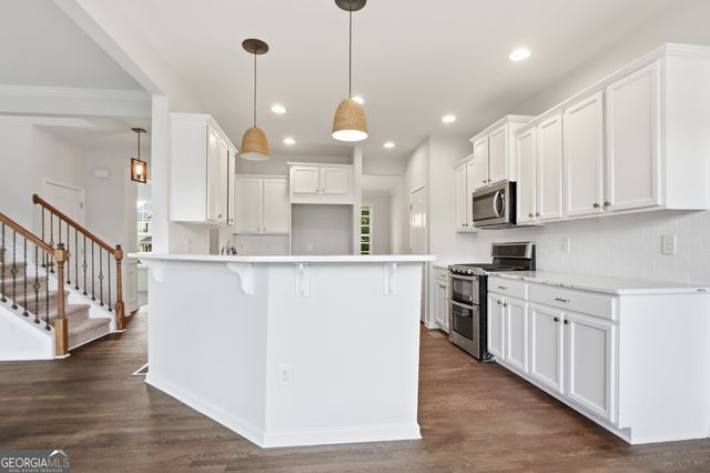 375 Royal Sunset Drive, Dallas, GA 30157