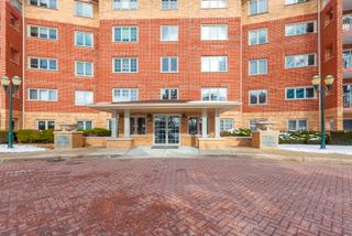 730 Creekside Drive 209, Mount Prospect, IL 60056