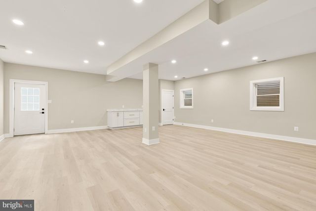 10700 ALLOWAY DR, Potomac, MD 20854