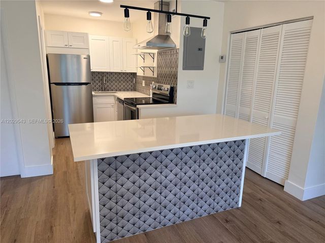 260 S Cypress Rd 108, Pompano Beach, FL 33060
