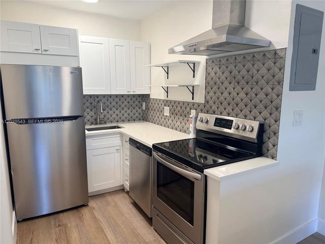 260 S Cypress Rd 108, Pompano Beach, FL 33060