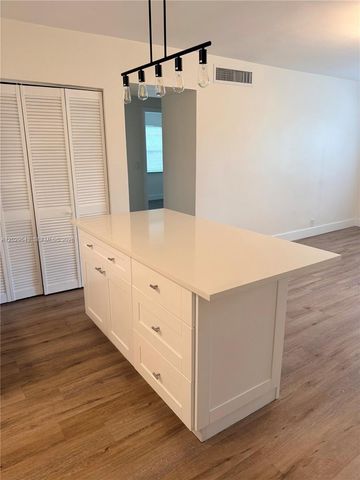 260 S Cypress Rd 108, Pompano Beach, FL 33060