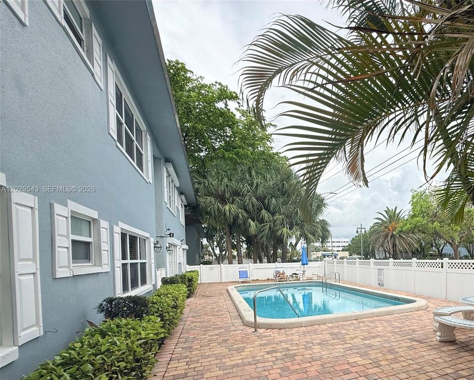 260 S Cypress Rd 108, Pompano Beach, FL 33060