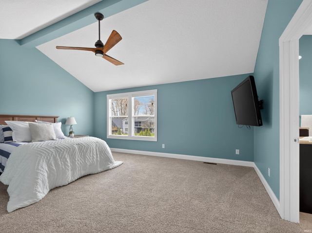 10469 N Moore Street, Syracuse, IN 46567