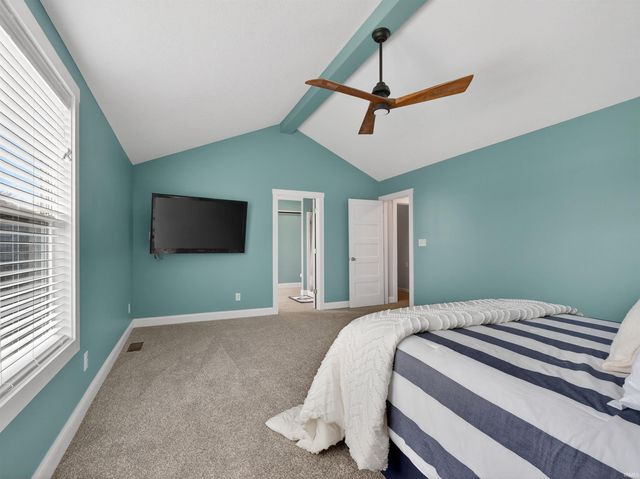 10469 N Moore Street, Syracuse, IN 46567