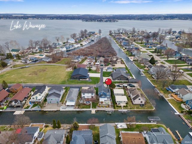 10469 N Moore Street, Syracuse, IN 46567