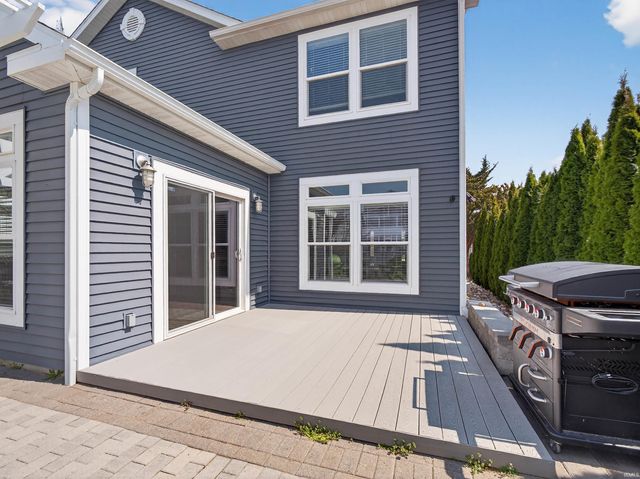 10469 N Moore Street, Syracuse, IN 46567