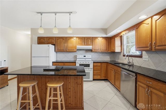 205 Elmwood Place, Dayton, OH 45440